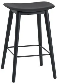 Muuto Fiber -baarituoli puupohjalla Musta/Musta H66 cm